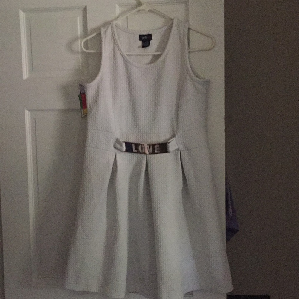 Worn once for graduation. Lost interest after
